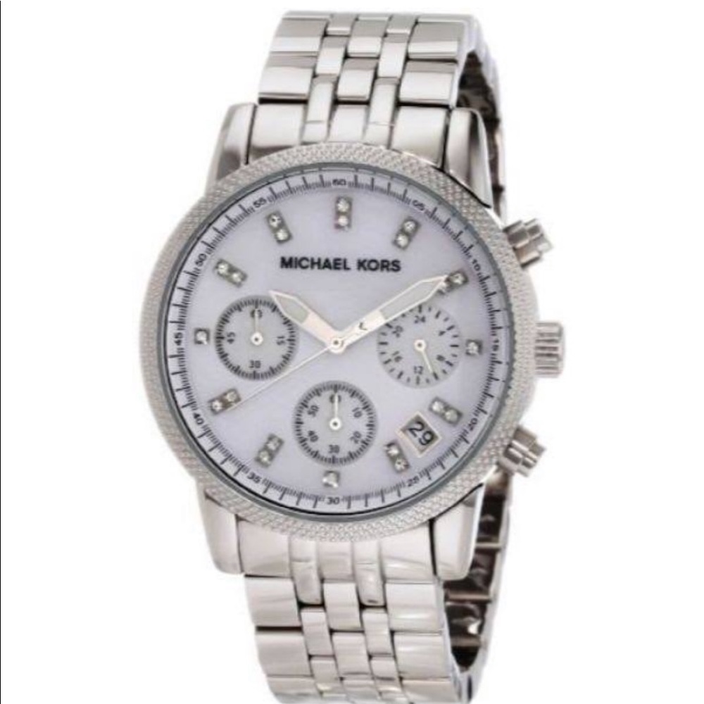 Michael Kors Mother of Pearl Watch in Silver